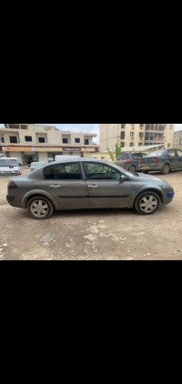 voitures-renault-megane-2-2004-bouira-algerie