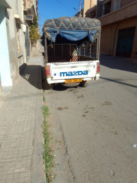 utilitaire-mazda-1985-stidia-mostaganem-algerie