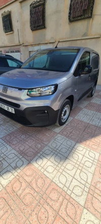 utilitaire-fiat-doblo-2024-chelghoum-laid-mila-algerie