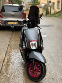 motos-et-scooters-vms-cuxi-2-2024-draria-alger-algerie