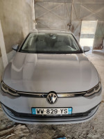 moyenne-berline-volkswagen-golf-8-2022-style-ain-mlila-oum-el-bouaghi-algerie