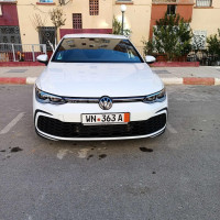 moyenne-berline-volkswagen-golf-8-2021-gte-constantine-algerie