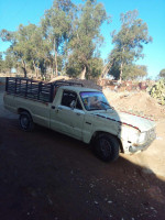 utilitaire-mazda-1983-hassi-ben-okba-oran-algerie