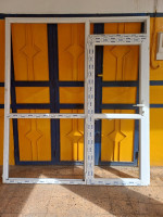 materiaux-de-construction-structure-en-pvc-peut-etre-un-porte-balcon-ou-une-vitrine-chetouane-tlemcen-algerie