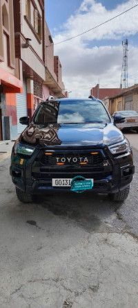 utilitaire-toyota-hilux-2023-gr-taya-setif-algerie