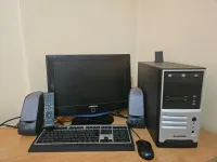 PC desktop + accessoires 