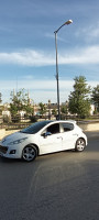 voitures-peugeot-207-2011-allure-beni-messous-alger-algerie