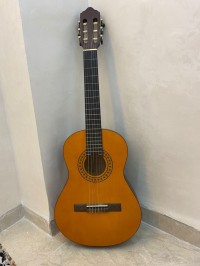 guitar للبيع