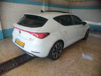 moyenne-berline-seat-leon-2021-fr-setif-algerie