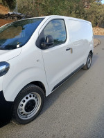 voitures-fiat-scudo-2024-par17-seddouk-bejaia-algerie