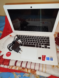 pc-portable-laptop-avec-souris-venu-de-france-neuf-birkhadem-alger-algerie