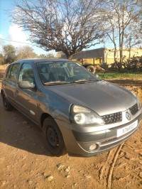 سيارات-renault-clio-2-2002-مستغانم-الجزائر