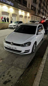 سيارات-volkswagen-golf-7-2016-المحمدية-معسكر-الجزائر