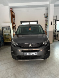 voitures-peugeot-rifter-2023-gt-sidi-aich-bejaia-algerie