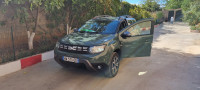 voitures-dacia-duster-2024-journee-bouira-algerie