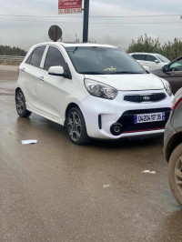 voitures-kia-picanto-2017-sportline-khemis-el-khechna-boumerdes-algerie