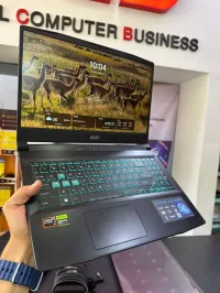MSI KATANA A15 AMD Ryzen 7 8845HS 'à 5.1 GHz RAM 16GB DDR5 DISQUE 512GB SSD 15.6" QHD RTX 4060 8GB 