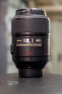 Nikon MACRO 105mm f2.8 - Marche Manuel bark