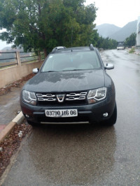 voitures-dacia-duster-2016-valley-ambiance-amizour-bejaia-algerie