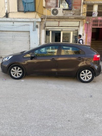 voitures-kia-rio-5-portes-2014-funny-el-khroub-constantine-algerie