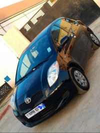 voitures-toyota-yaris-2007-ksar-boukhari-medea-algerie