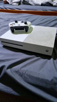 consoles-xbox-one-s-1tb-bou-ismail-tipaza-algerie