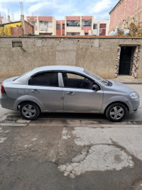 voitures-chevrolet-aveo-5-portes-2017-sour-el-ghouzlane-bouira-algerie