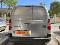 voitures-fiat-doblo-2024-new-constantine-algerie