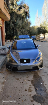 voitures-seat-leon-2012-fr-tiaret-algerie