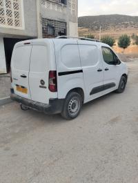 utilitaire-fiat-doblo-2023-batna-algerie