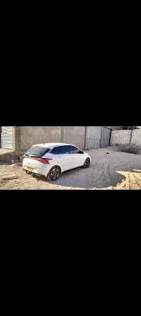 voitures-hyundai-i-20-coupee-2024-blida-algerie