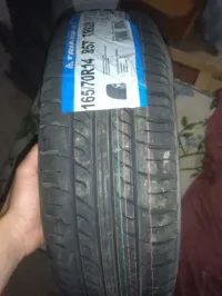 Pneu triangle 165/70 R14