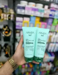 بشرة نقية وخالية من حب الشباب مع جال منظف الوجه ARVEA"