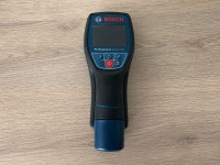 détecteur de matériaux mural Bosch Professional D-tect conçu pour localiser avec précision les câbles, les tuyaux et les structures cachés.