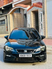 سيارات-seat-leon-2019-fr15-وهران-الجزائر