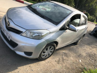 voitures-toyota-yaris-2012-taskriout-bejaia-algerie