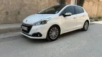 Peugeot 208 2015 Allure Facelift