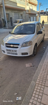 voitures-chevrolet-aveo-4-portes-2014-bordj-bou-arreridj-algerie