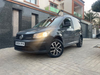 voitures-volkswagen-caddy-2019-fourgon-hydra-alger-algerie