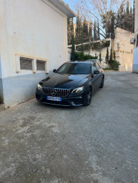 voitures-mercedes-classe-e-2017-design-alger-centre-algerie