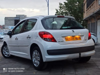 voitures-peugeot-207-2012-oum-el-bouaghi-algerie