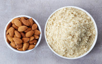 Farines déshuilées : de graines et noix  فرينة / مسحوق الحبوب و اللوز منزوعة الزيت جزئيا