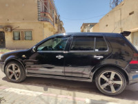 moyenne-berline-volkswagen-golf-4-2001-el-aouinet-tebessa-algerie