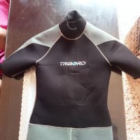 آخر-tenue-de-plonge-natation-et-surf-الدويرة-الجزائر