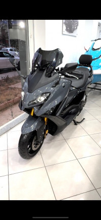 motos-et-scooters-yamaha-tmax-562-2023-oran-algerie