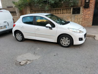 voitures-peugeot-207-2012-el-kseur-bejaia-algerie