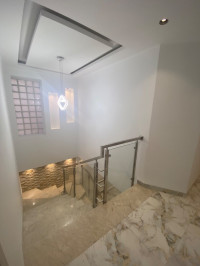 appartement-vente-f4-alger-hydra-algerie