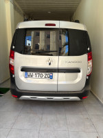 voitures-renault-kangoo-2024-maghnia-tlemcen-algerie