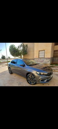 voitures-fiat-tipo-sedan-2023-life-zeralda-alger-algerie