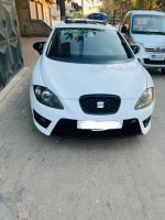 voitures-seat-leon-2013-fr-reghaia-alger-algerie